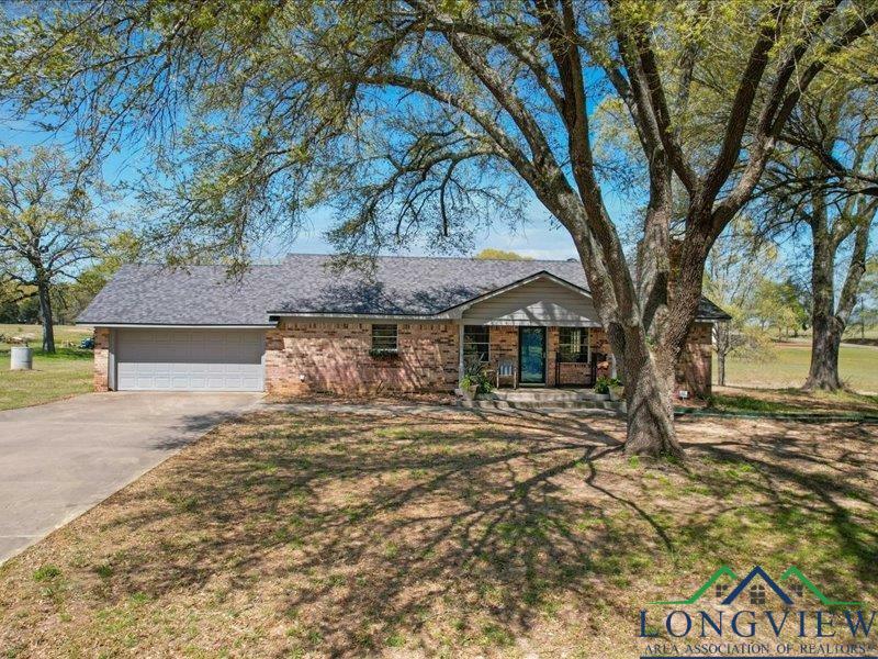 Property Photo: 4823 Page Rd TX 75605