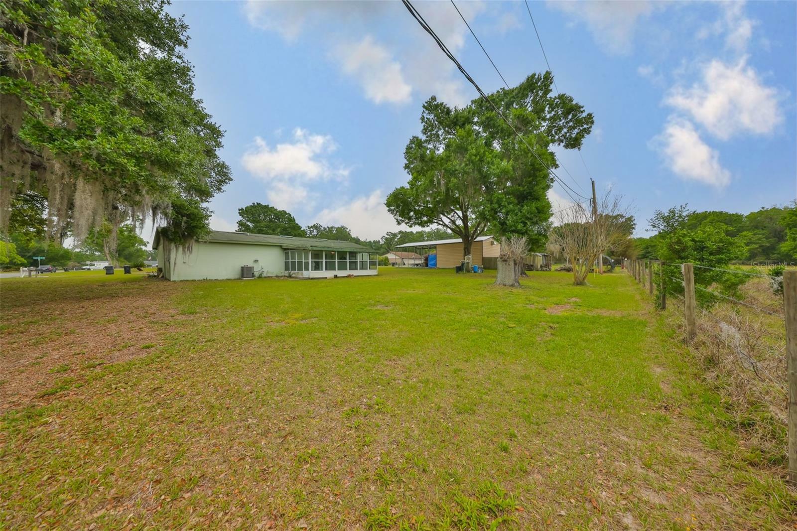 Property Photo: 9210 Lehall Square W FL 33810