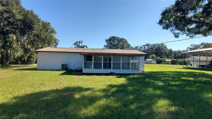 Property Photo:  9210 Lehall Square W  FL 33810 