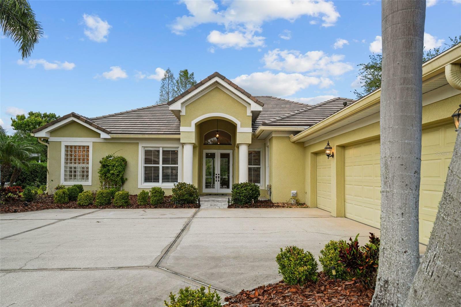 Property Photo: 11815 Marblehead Drive FL 33626