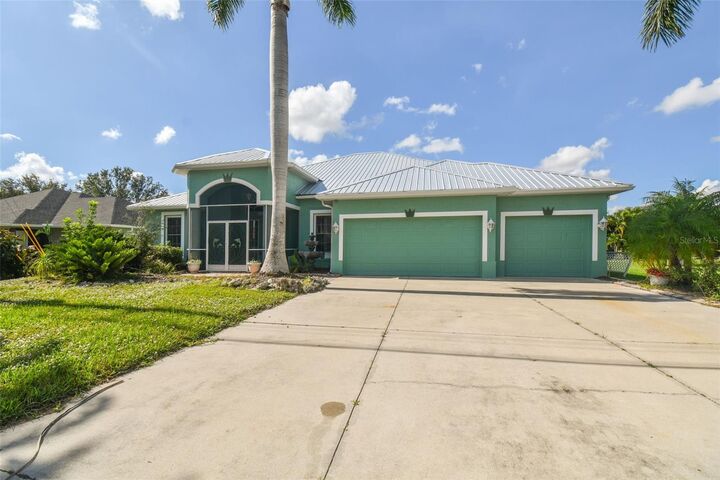 Property Photo:  1161 Rio De Janeiro Avenue  FL 33983 