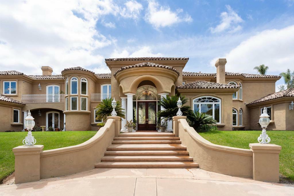 Property Photo:  13645 Paseo De La Huerta  CA 92064 