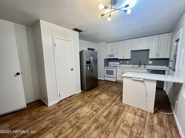 Property Photo: 121 Roberts Boulevard FL 32189