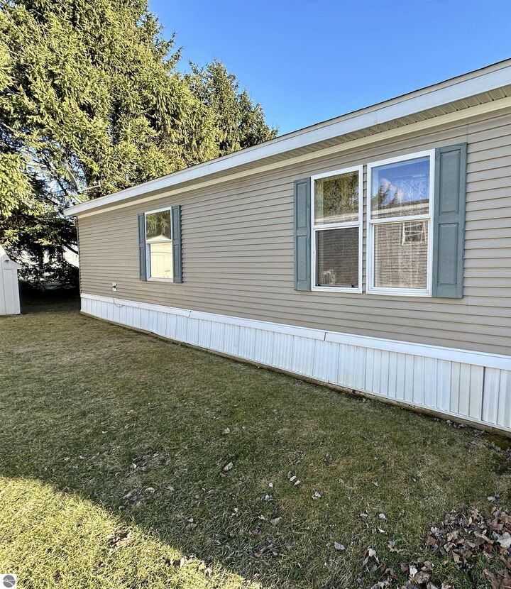 Property Photo:  5232 E Broadway Road Lot 151  MI 48858 