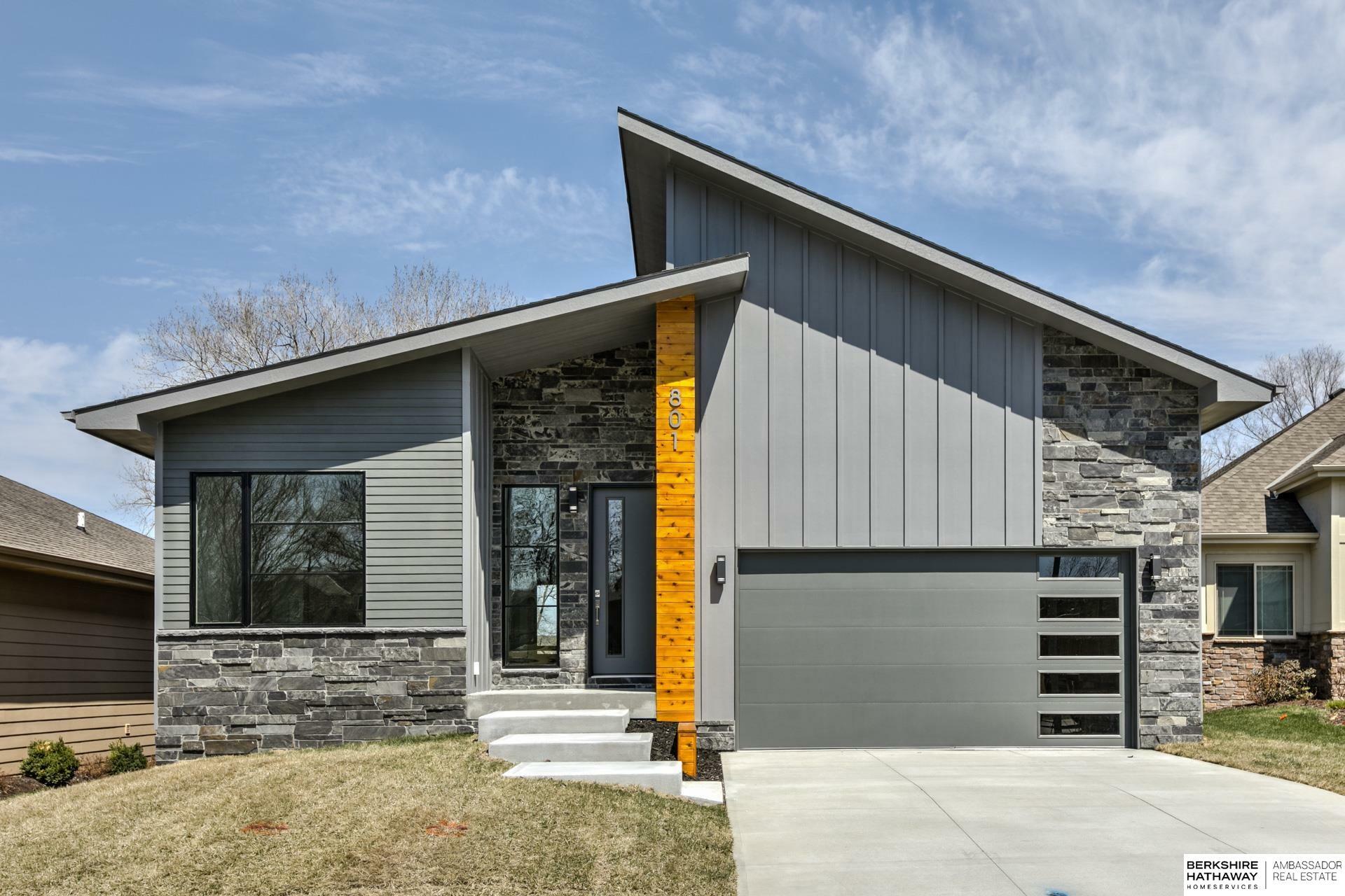 Property Photo: 20001 R Street NE 68135