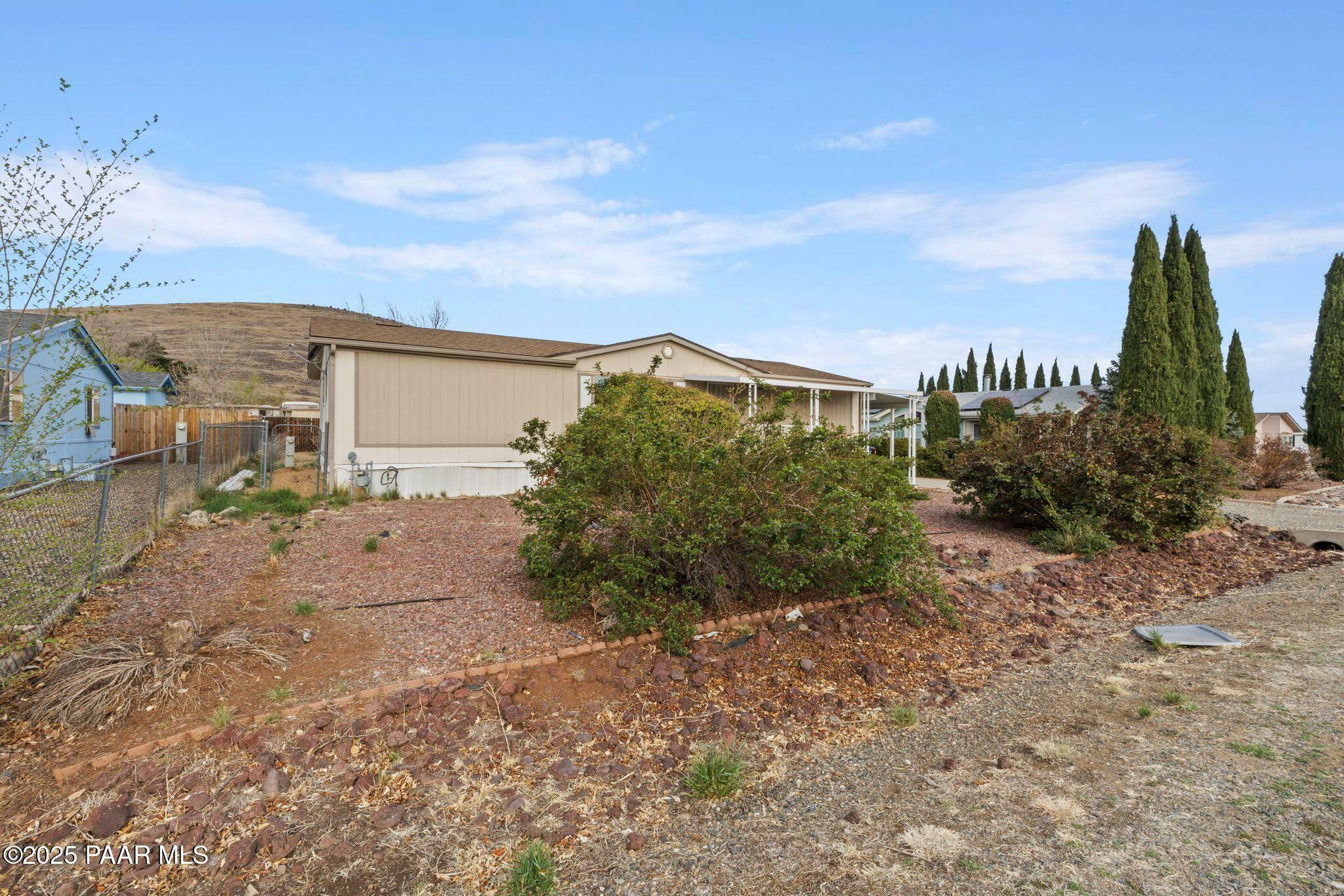 Property Photo: 3044 N Kings Highway AZ 86314