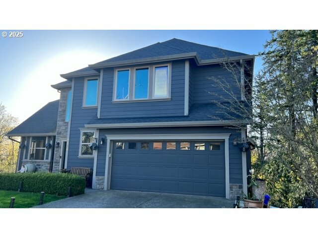 Property Photo: 8428 SE 146th Pl OR 97236