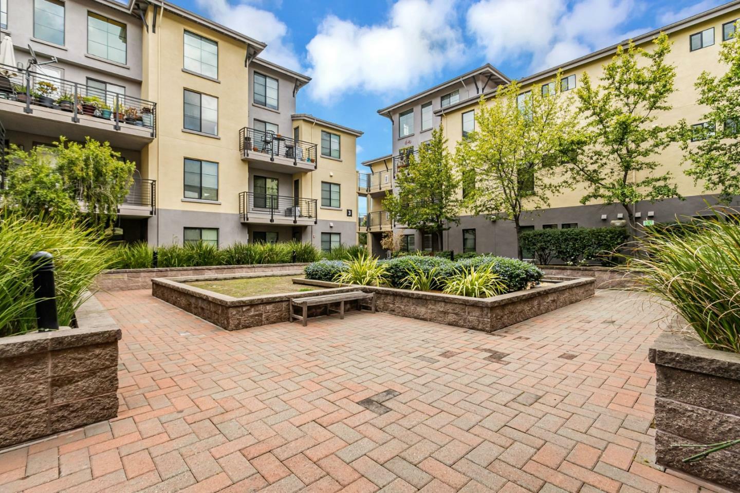 Property Photo: 800 North 8th Street 313 CA 95112