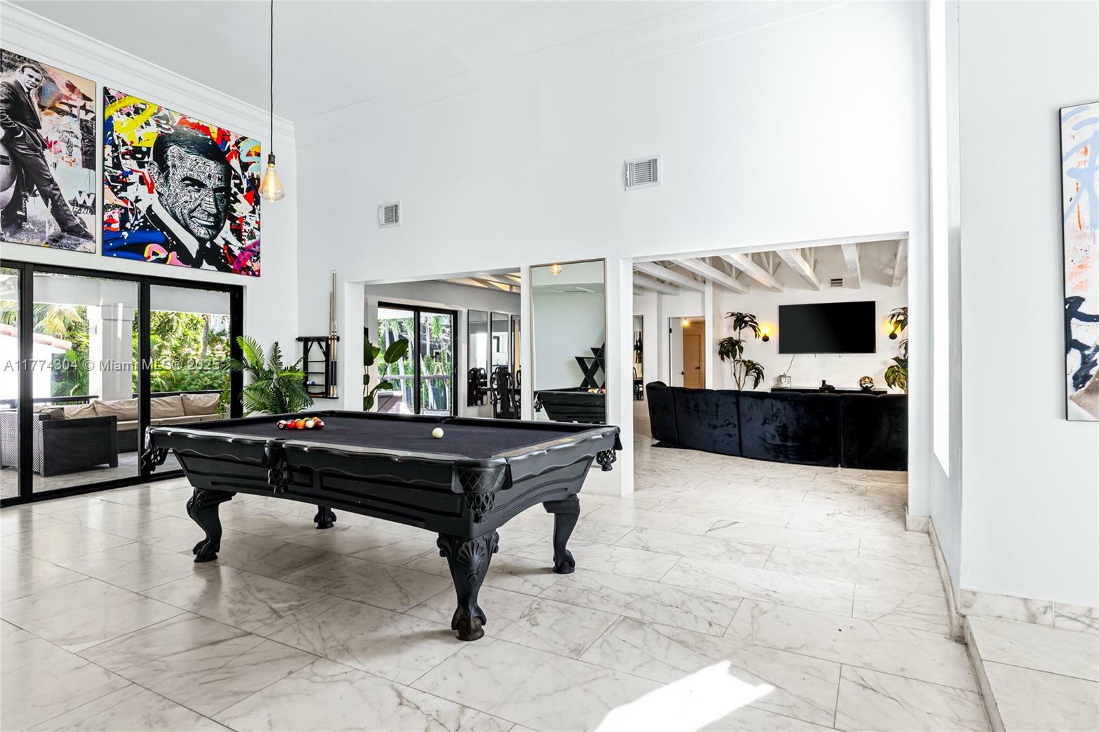 Property Photo: 1061 NW North River Dr FL 33136