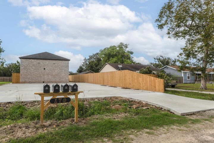 170 Bailey  Bridge City TX 77611 photo
