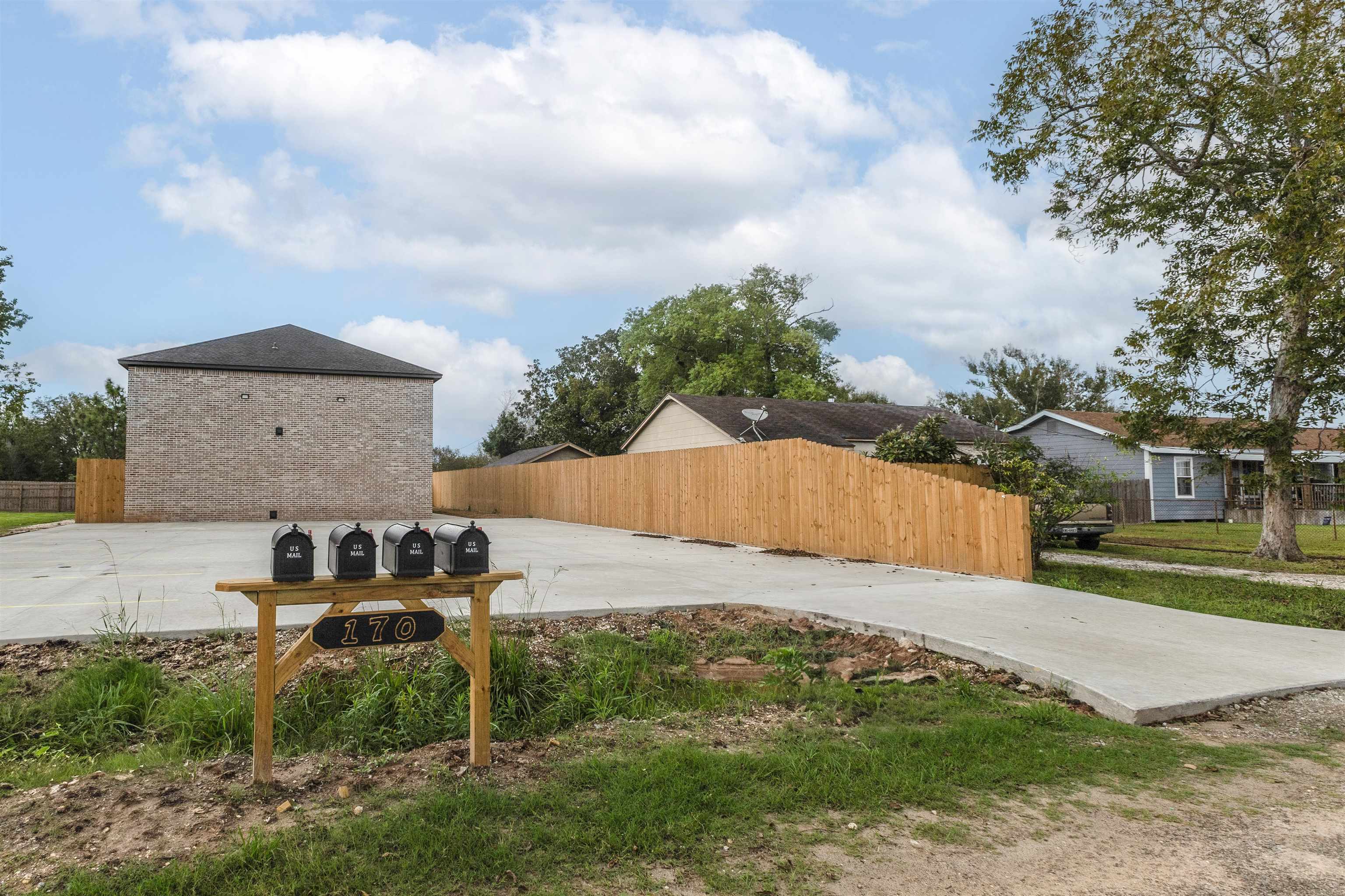 Property Photo:  170 Bailey  TX 77611 