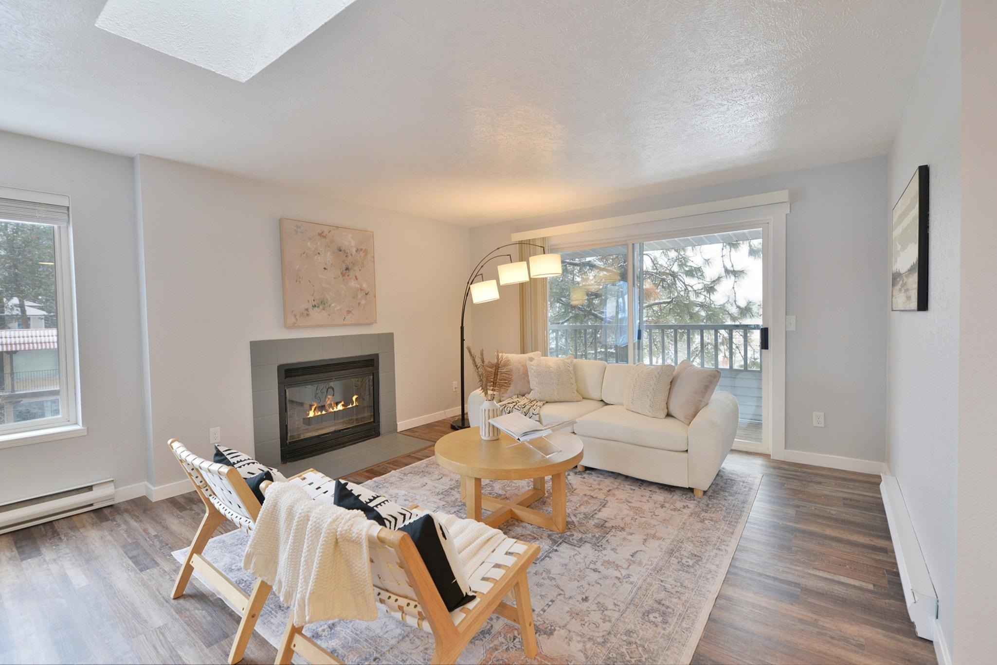 Property Photo: 912 W Lincoln Pl 301 WA 99204