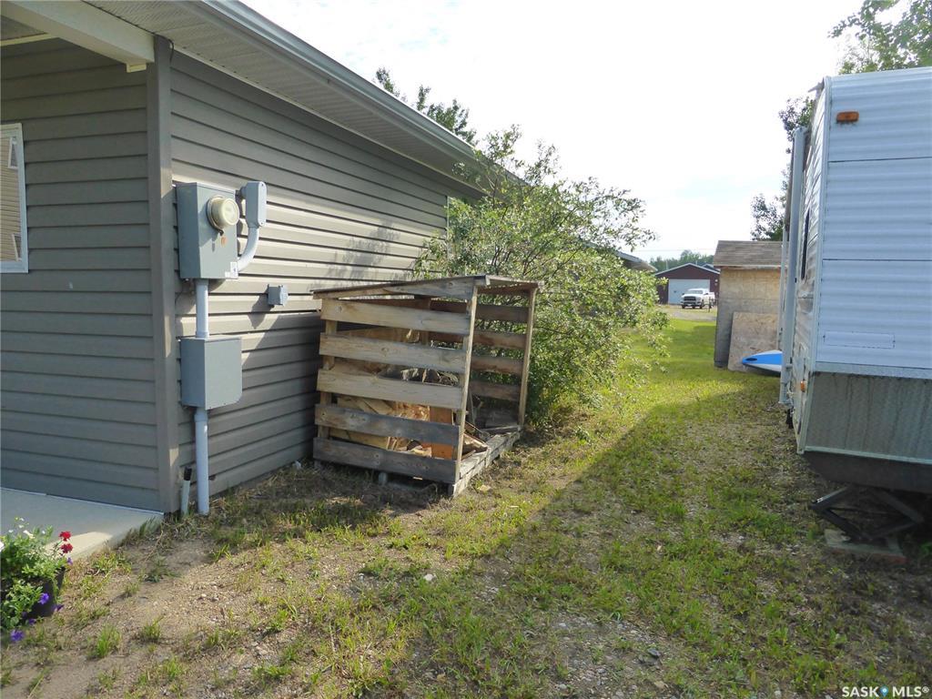 Property Photo: 506 Lakeview Bay SK S0M 0H0