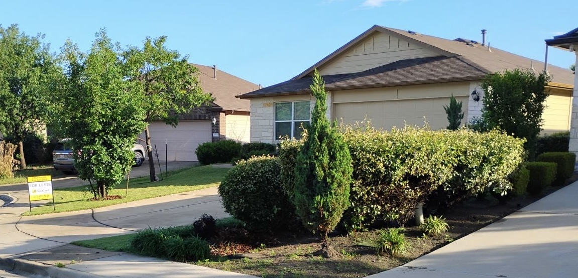 Property Photo: 18312 Cloudmore Lane TX 78621