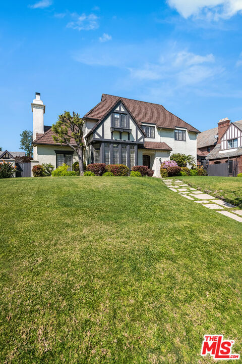 Property Photo: 157 N Las Palmas Ave CA 90004