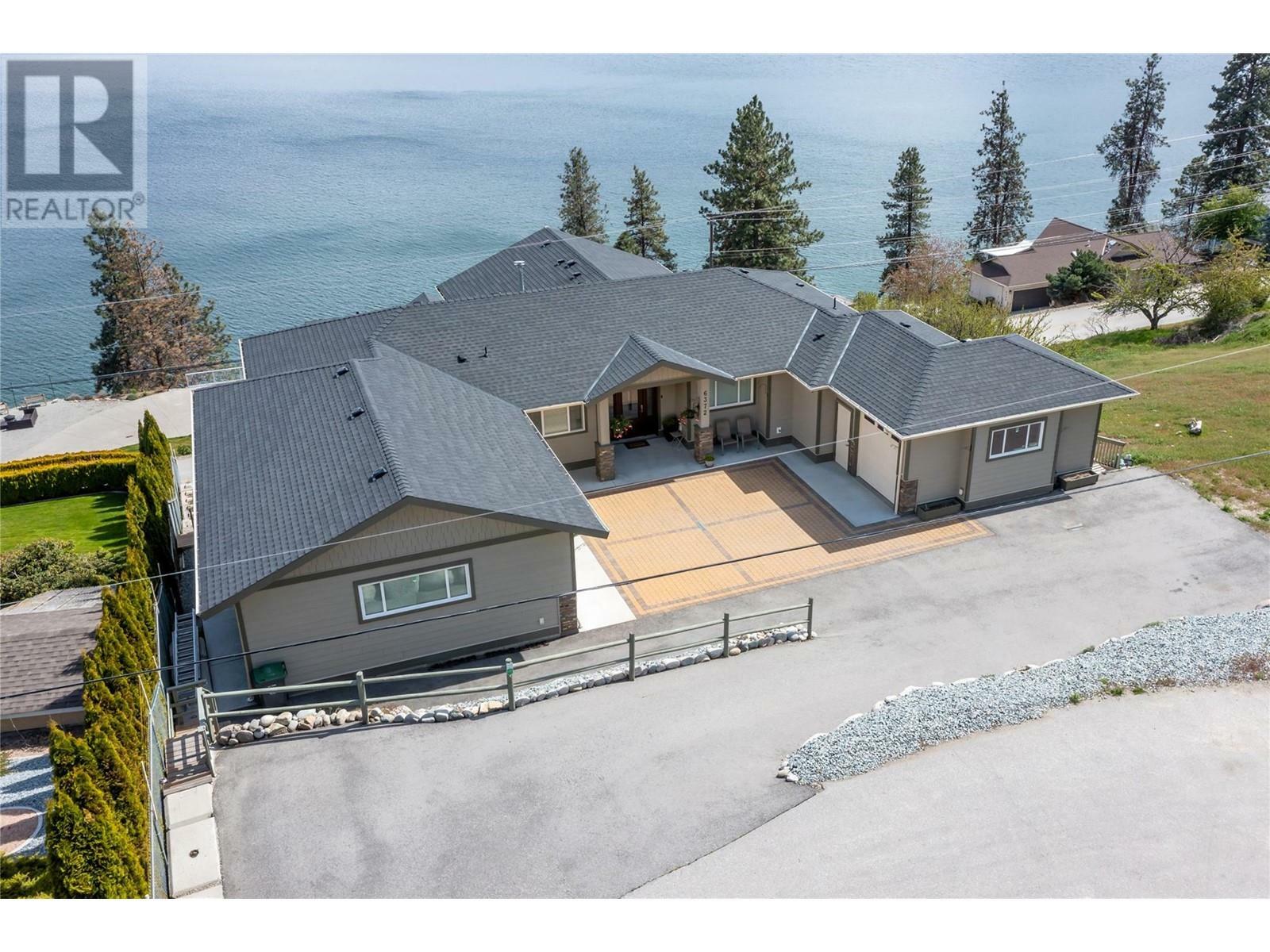 Property Photo: 6372 Topham Place BC V0H 1X7