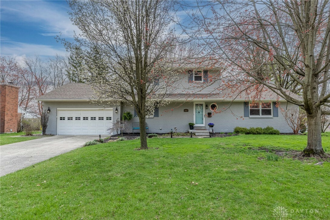 Property Photo: 4608 Wing View Lane OH 45429