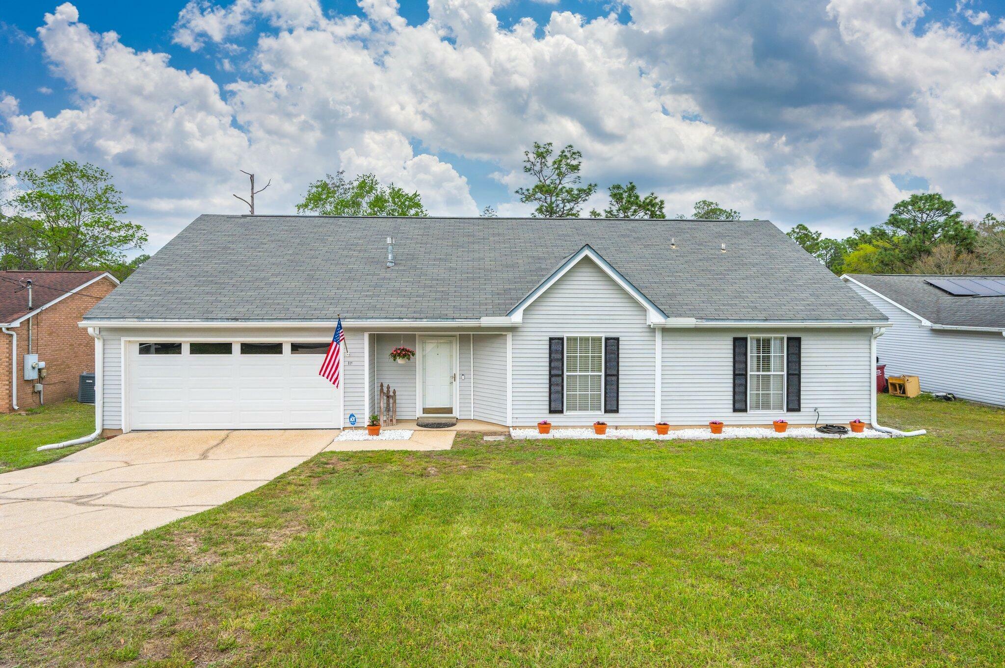 Property Photo: 111 Mill Pond Cove FL 32539