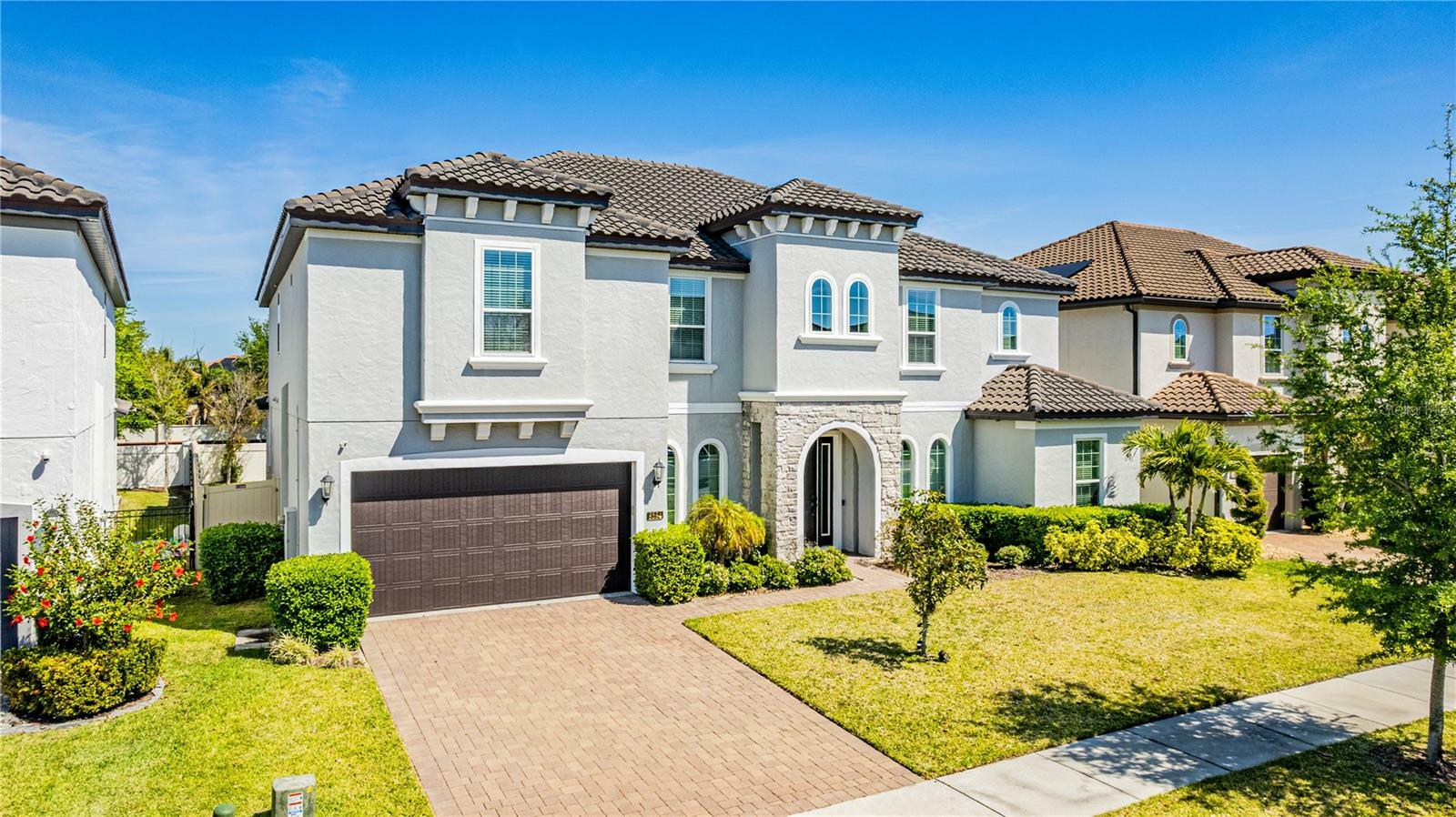 Property Photo: 8384 Ludington Circle FL 32836