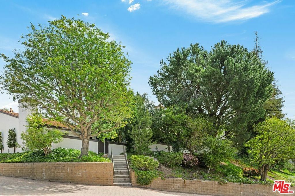 Property Photo: 1590 Palisades Drive CA 90272