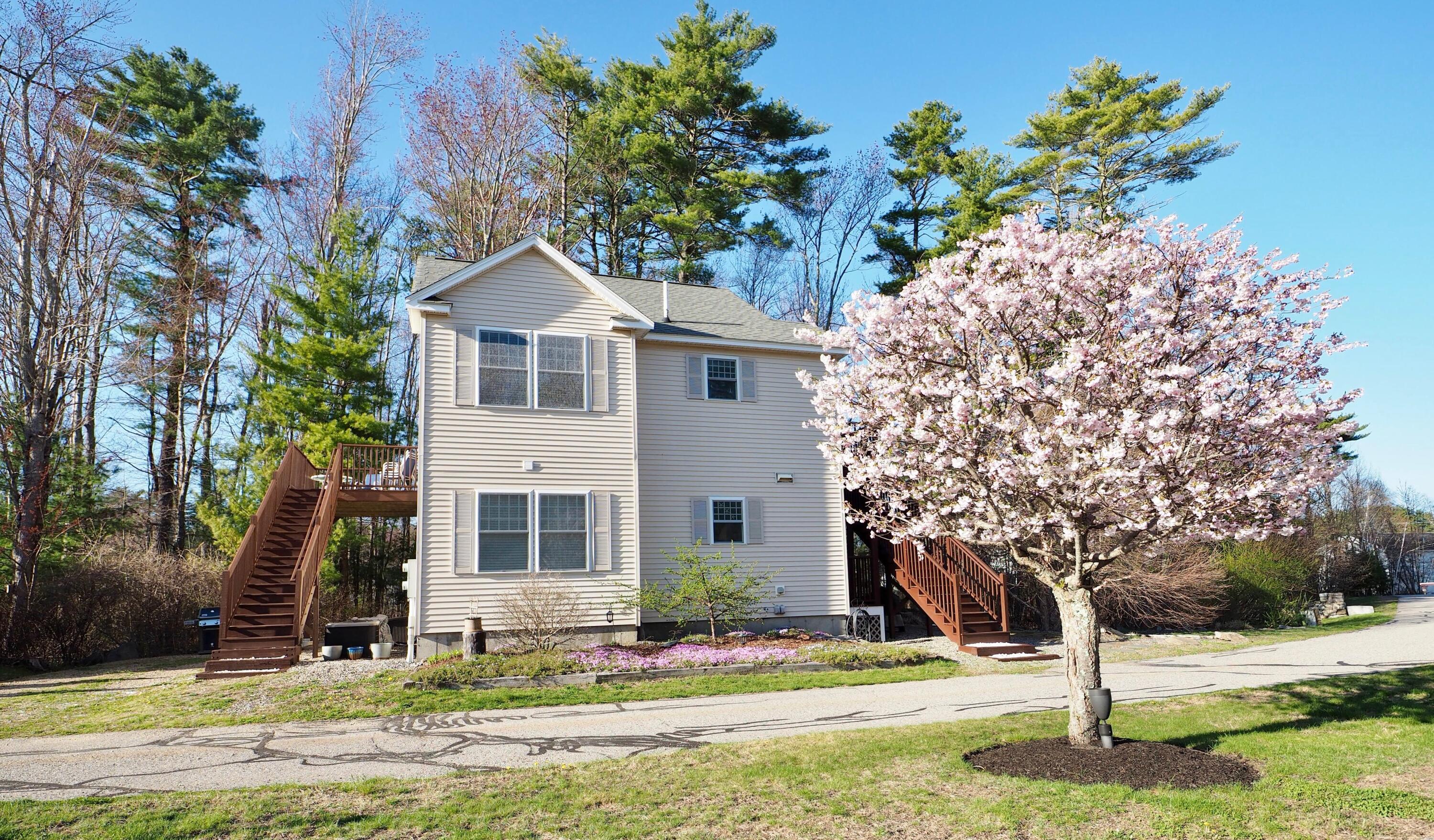 Property Photo:  412 Post Road D6  ME 04090 