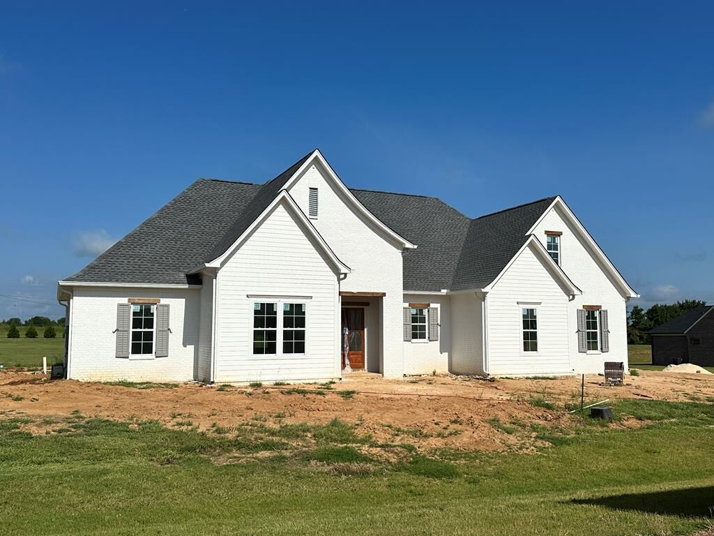 Property Photo: 103 Mayfield Drive MS 38655