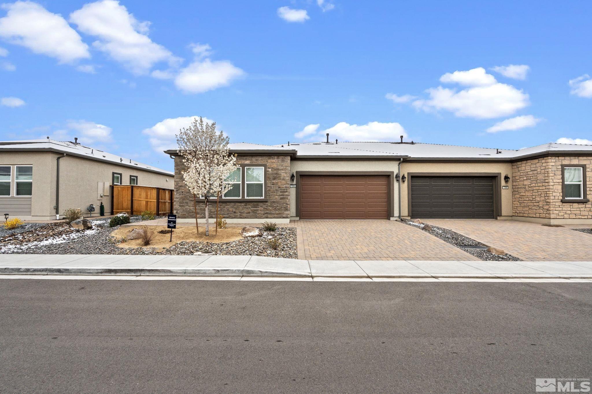 Property Photo: 7393 Oakmont Lane NV 89441