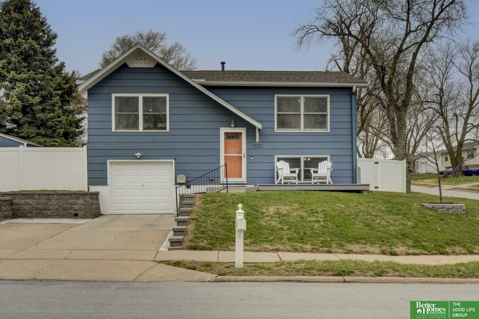 Property Photo: 7002 S 78 Street NE 68128