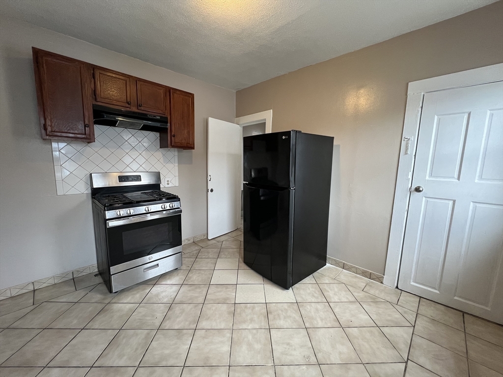 Property Photo: 7 Cameron St 3 MA 02125