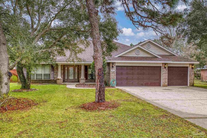 Property Photo:  2016 Anchor Dr  FL 32566 