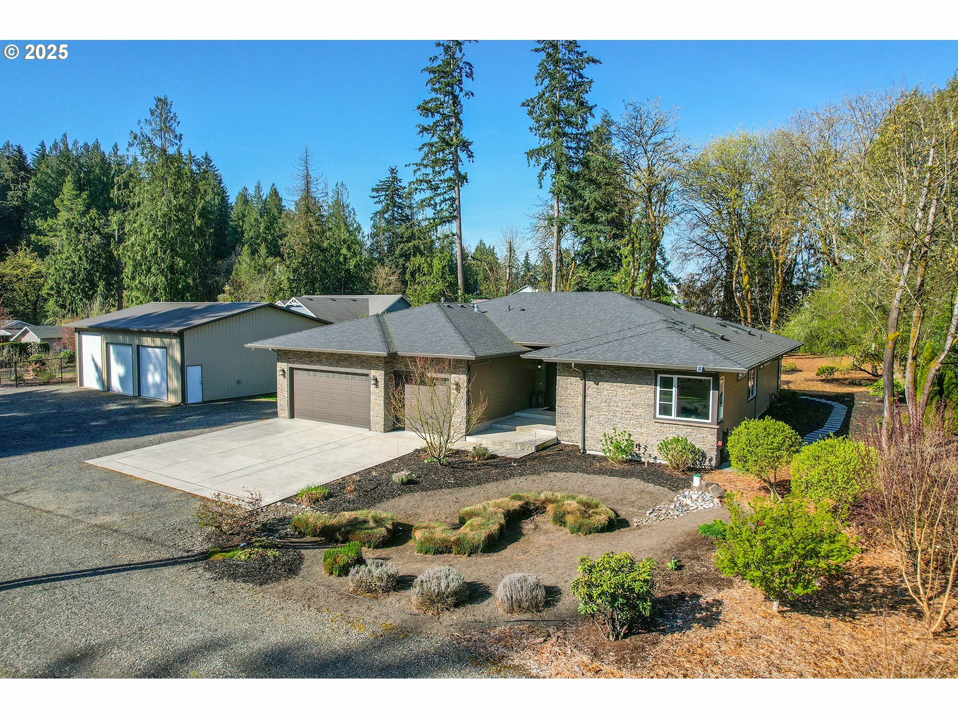 Property Photo: 8018 NE 88th St WA 98662