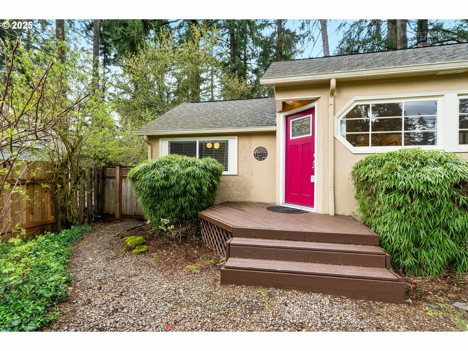 Property Photo: 16675 Bonaire Ave OR 97035