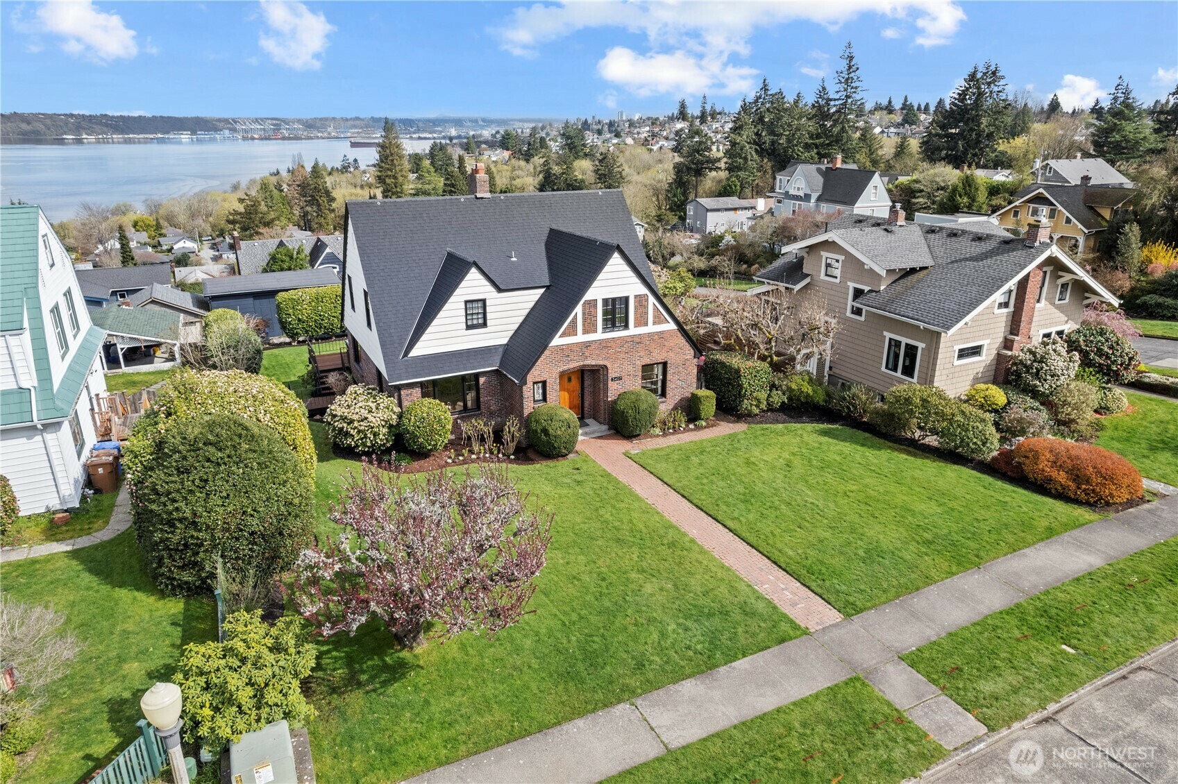 Property Photo: 3407 N Washington Street WA 98407