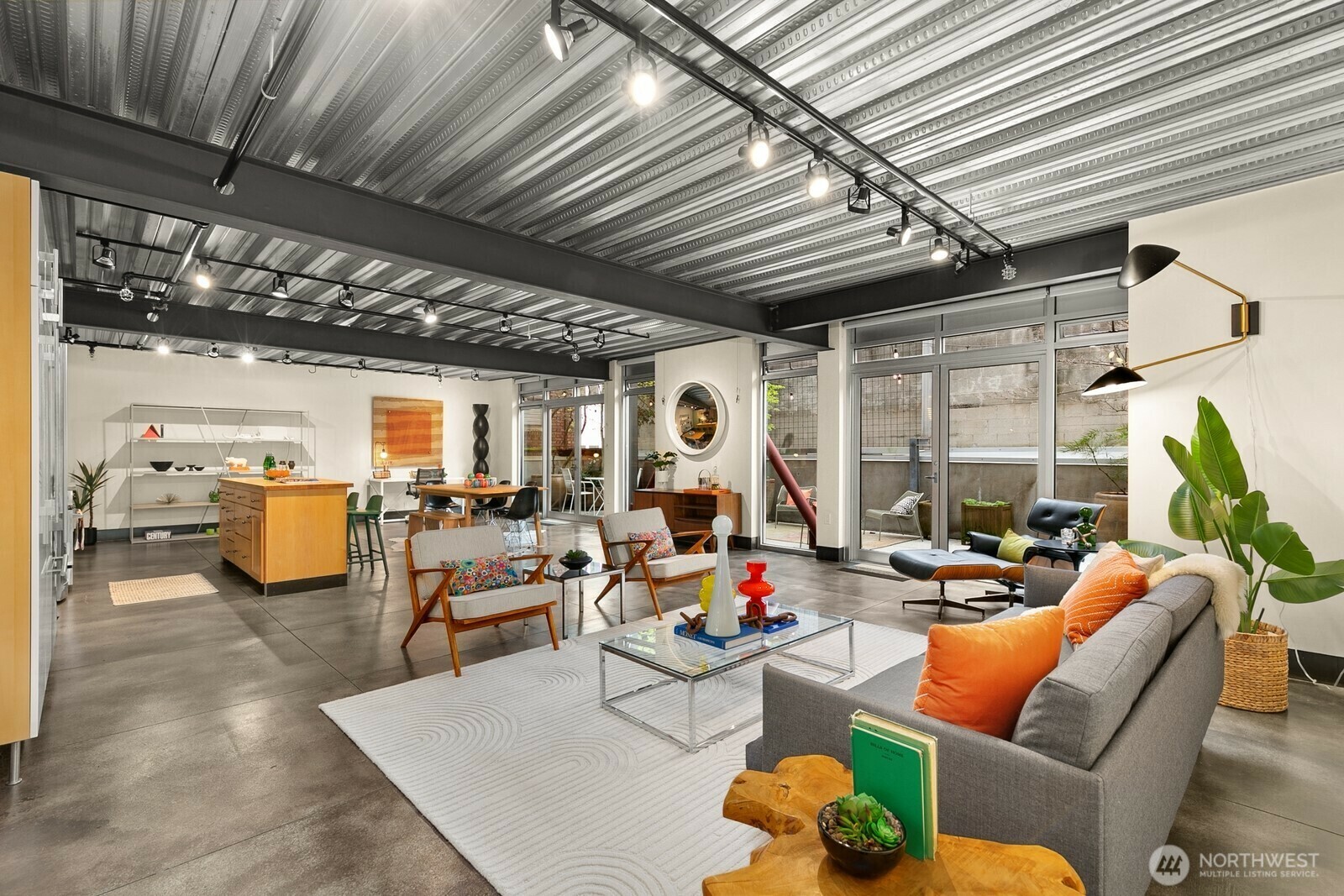 Property Photo: 1310 E Union Street 202 WA 98122