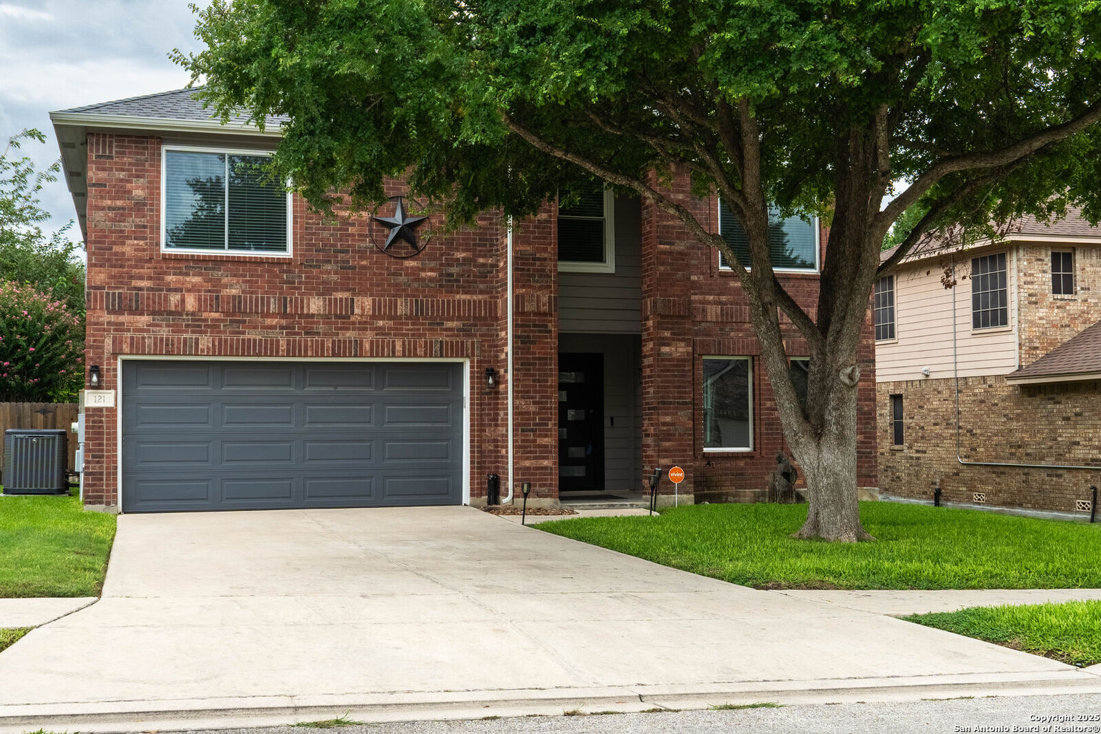 Property Photo:  121 Valona  TX 78108 