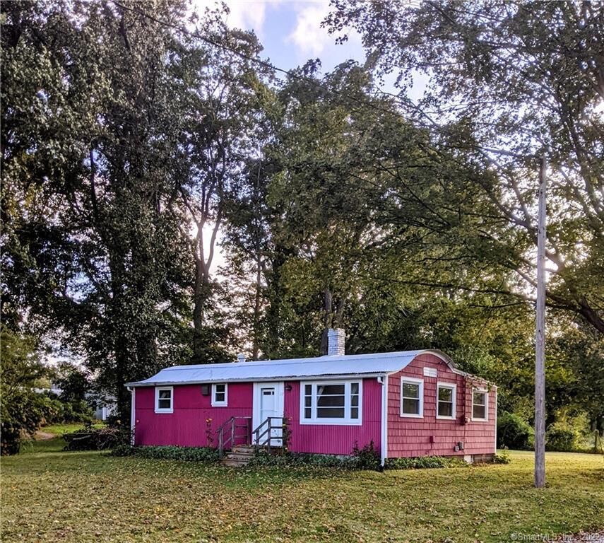 Property Photo:  112 Broad Brook Road  CT 06016 