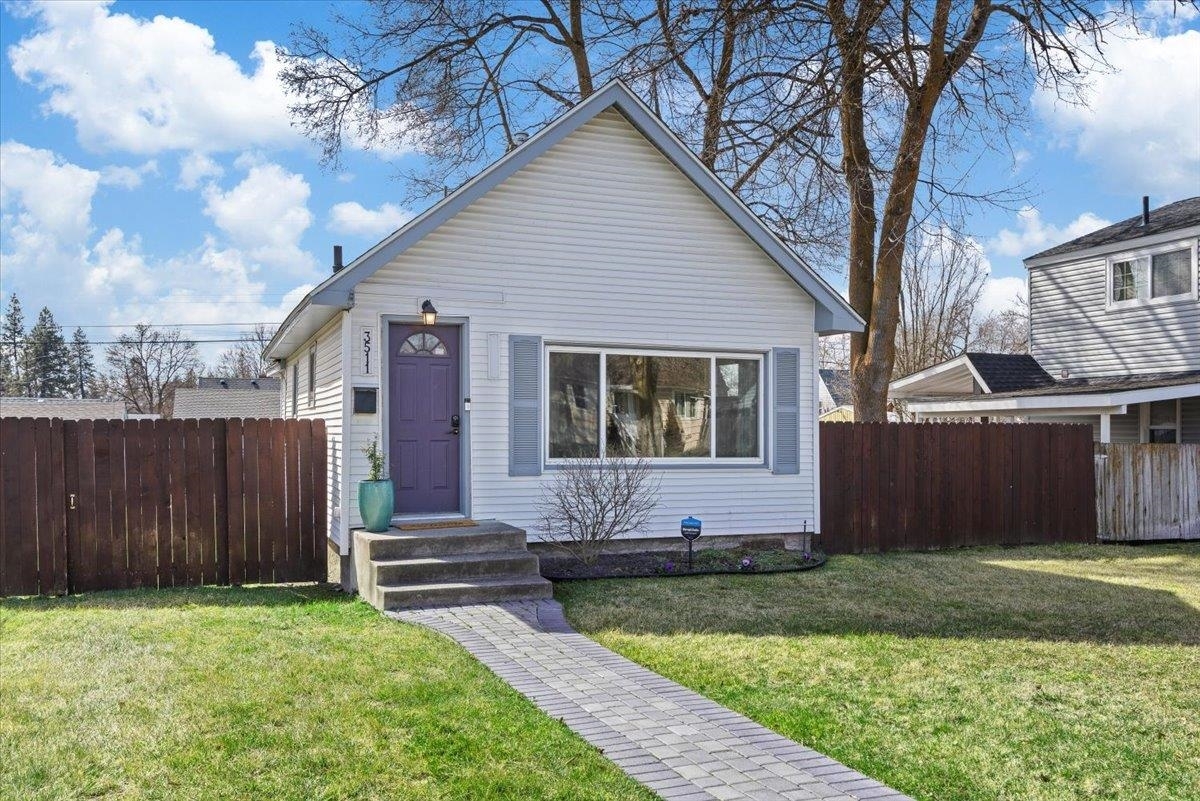 Property Photo: 3511 W Providence Ave WA 99205