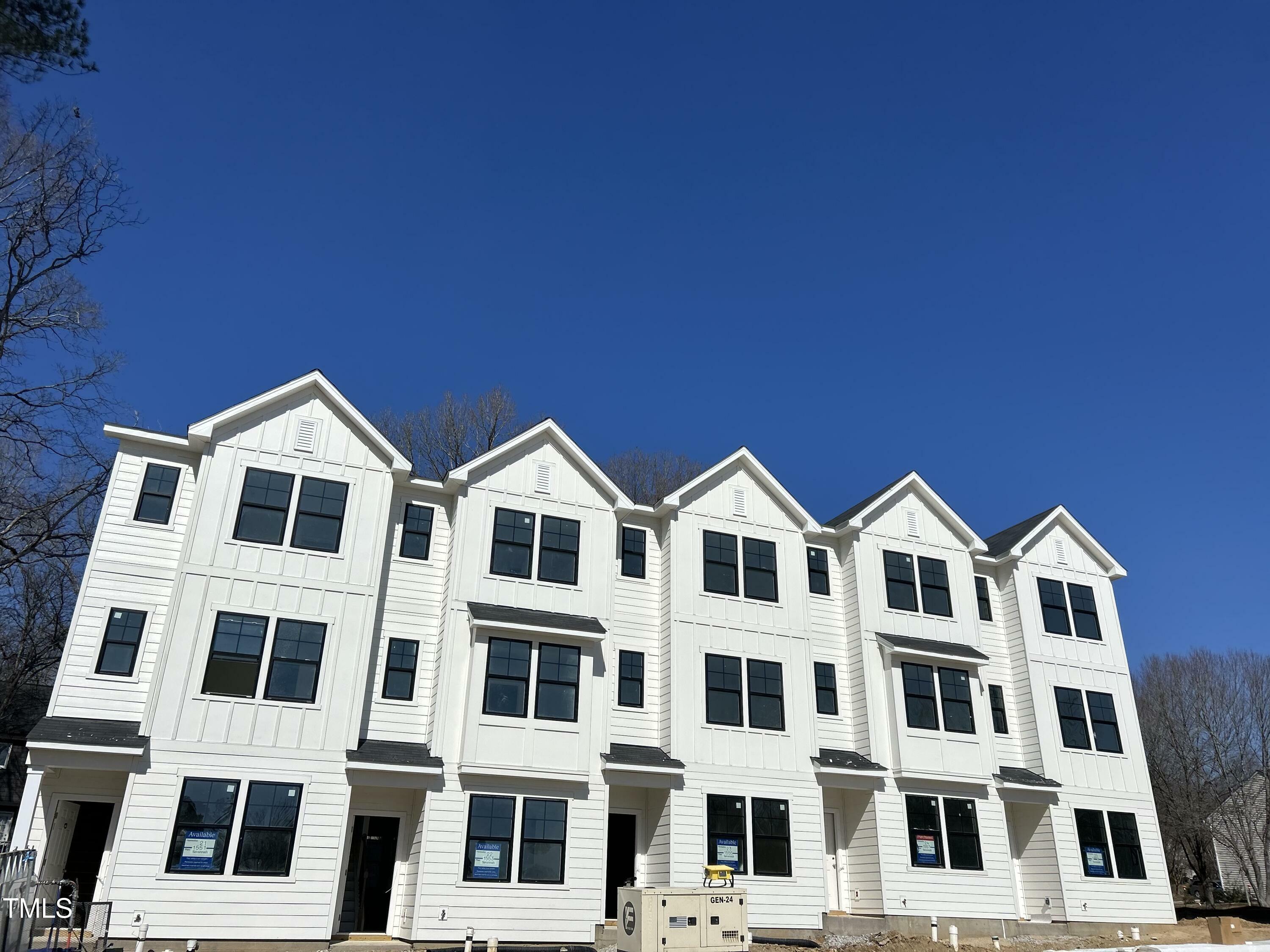 Property Photo: 1534 Crescent Townes Way NC 27604