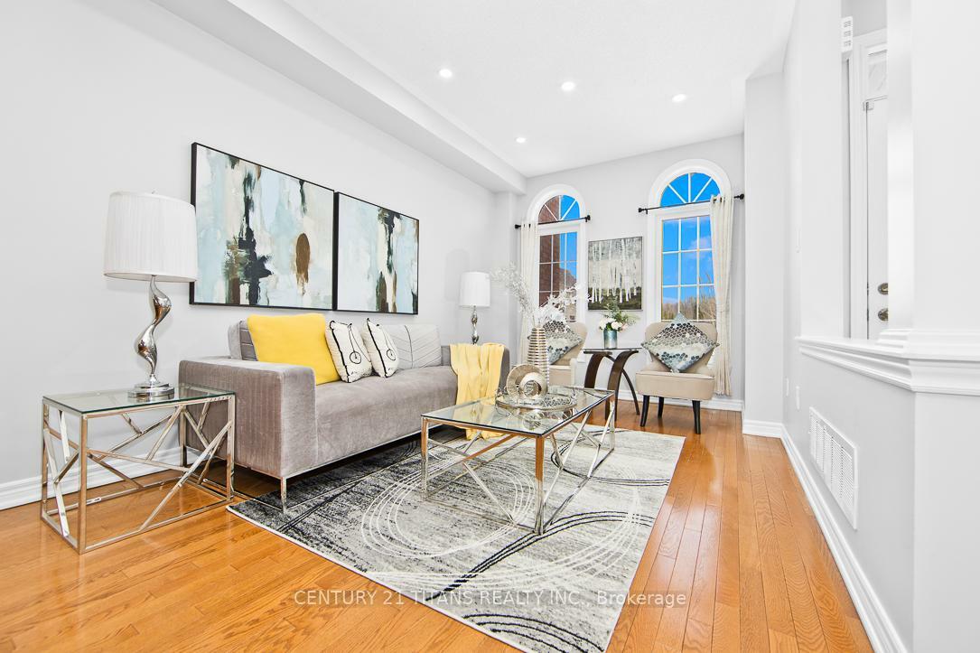 Photo de la propriété: 61 Rizal Avenue ON L6B 0G7
