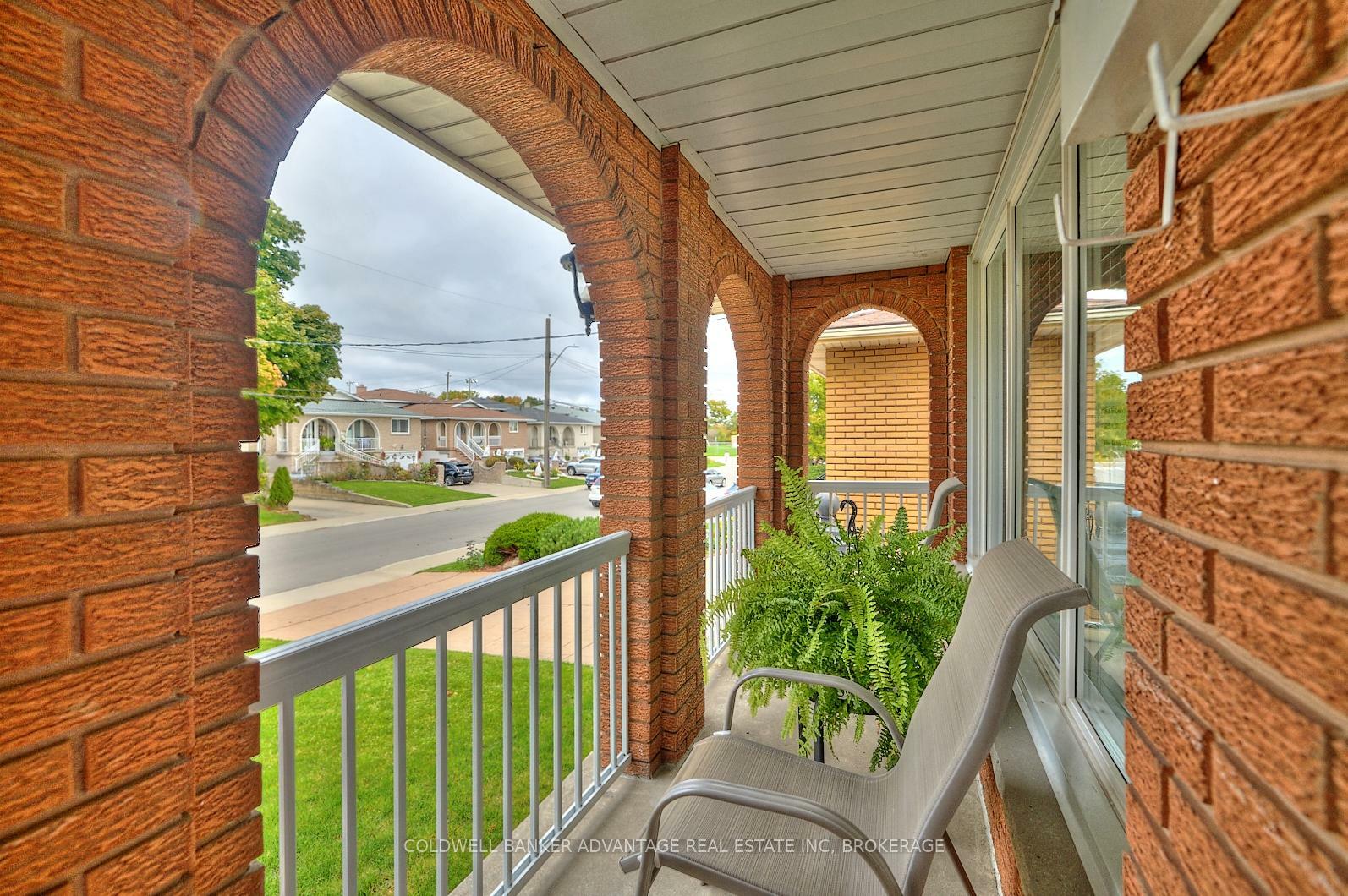 Property Photo: 27 Quinn Avenue ON L8W 1K4