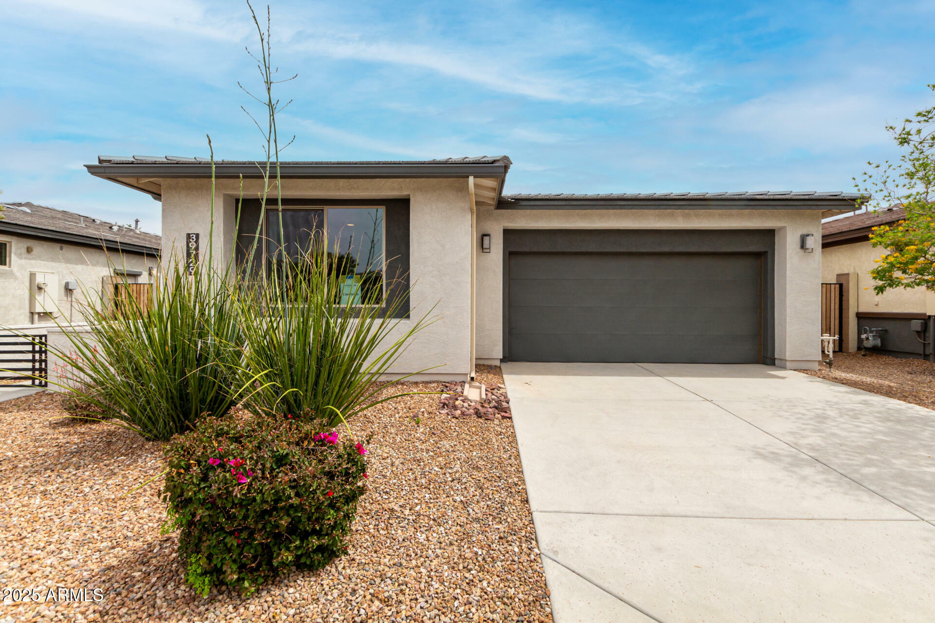 39729 N Collins Lane  San Tan Valley AZ 85140 photo