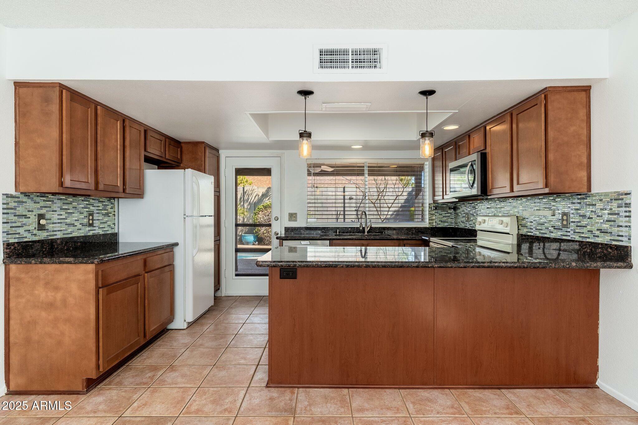 Property Photo: 3538 W Willow Avenue AZ 85029