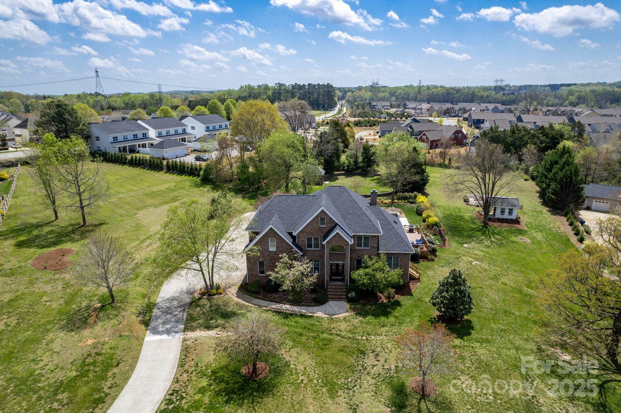 Property Photo: 12932 Westmoreland Farm Road NC 28036