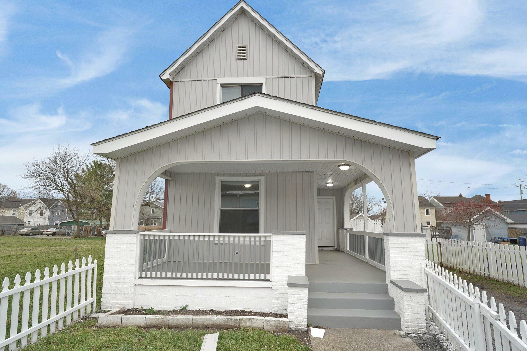 Property Photo: 55 S Yale Avenue OH 43222