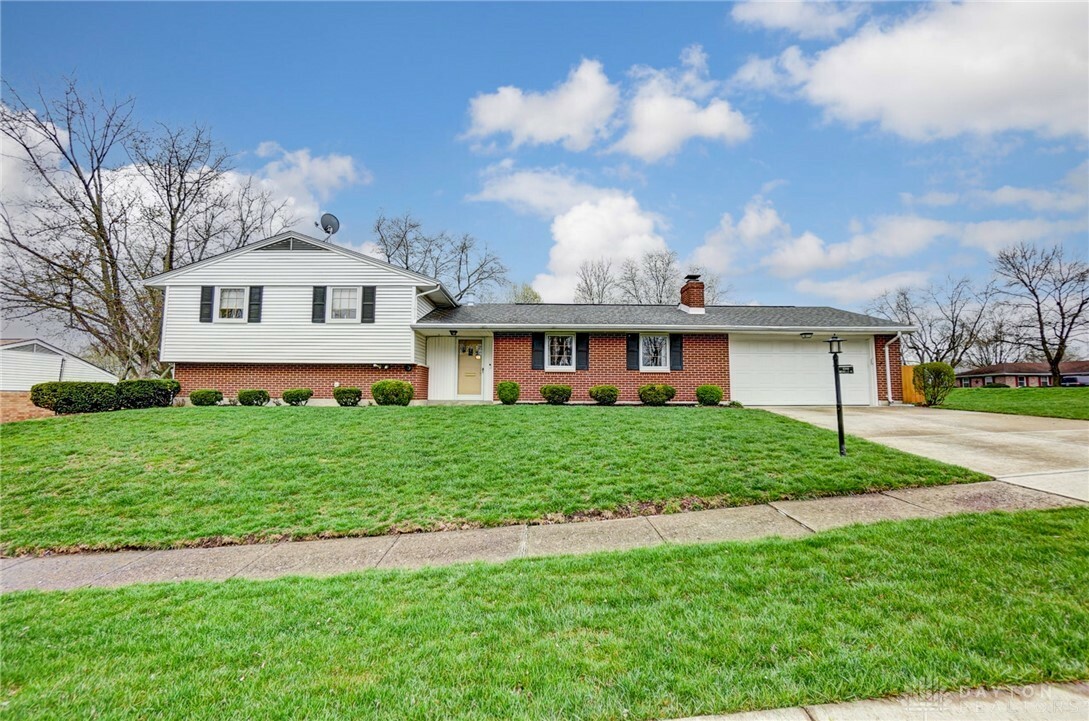 Property Photo: 6949 Michelle Place OH 45322