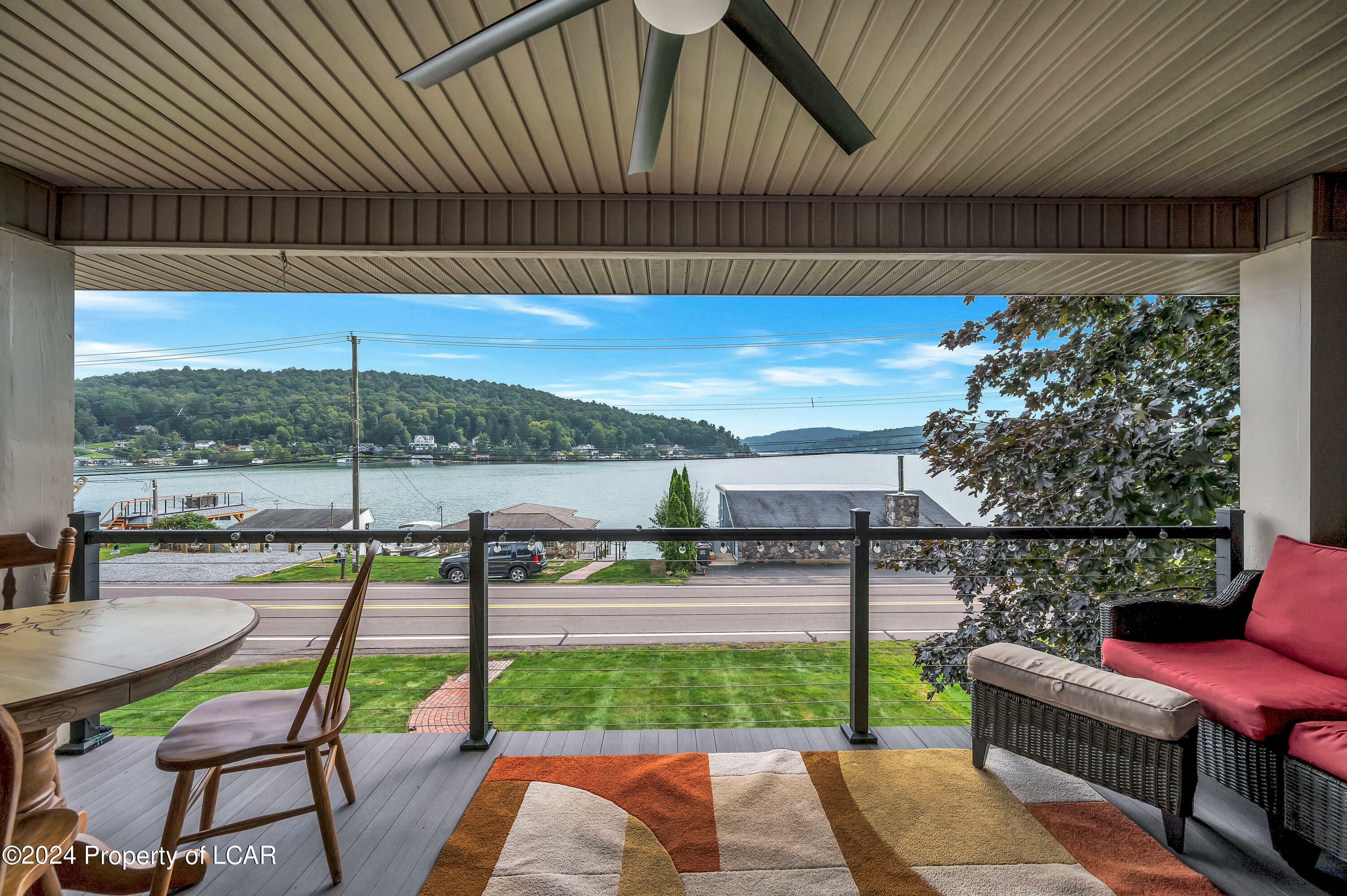 Property Photo: 1569 Lakeside Drive PA 18618