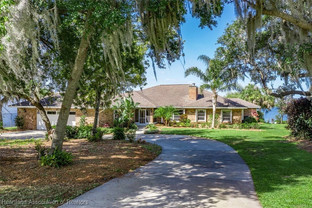 204 Lake June Road  Lake Placid FL 33852 photo