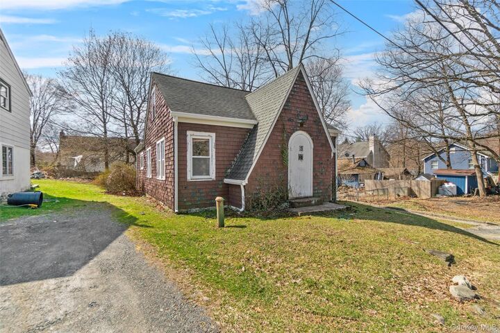 Property Photo:  60 W Jeanibo Road  NY 10950 