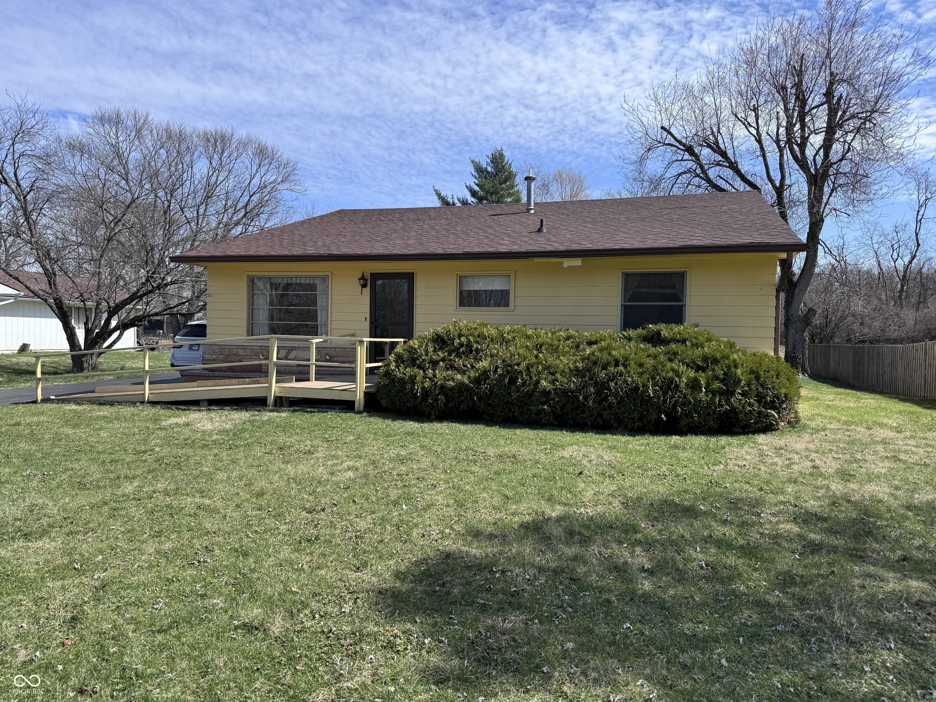 839 S Paddock Road  Greenwood IN 46143 photo