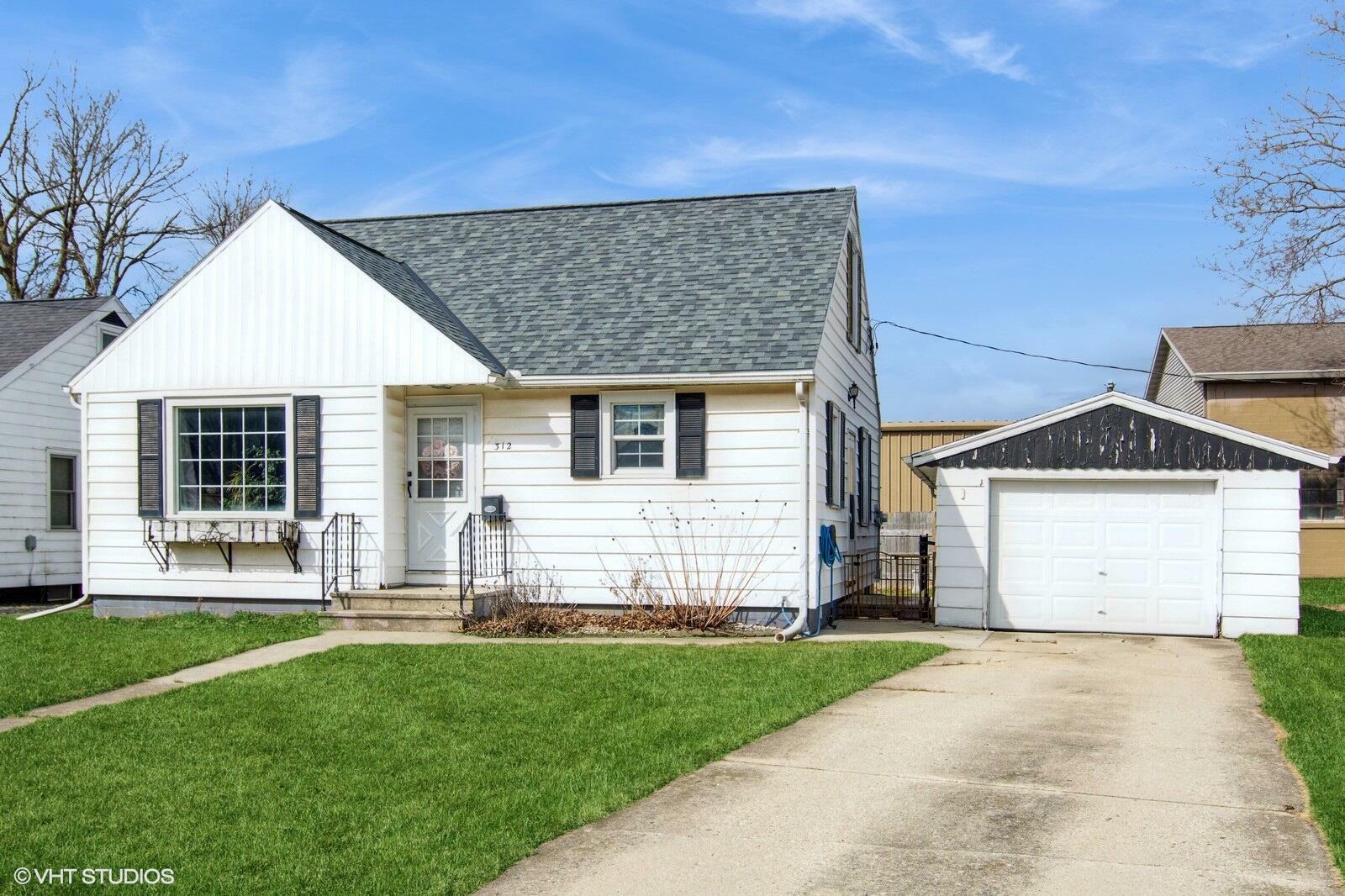 312 Main St  Horicon WI 53032 photo